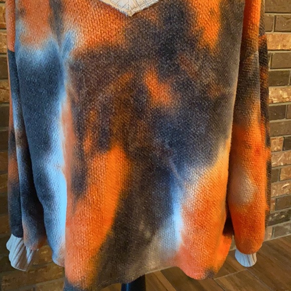 Size large Muliticolor fall pullover - Picture 2 of 5